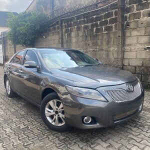 Toyota Camry XLE (Nigerian used)