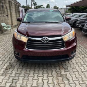 Toyota Highlander LE (Foreign Used)